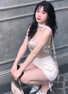 Sunny - escort in Kuala Lumpur Photo 2 of 3