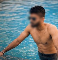 Sunny95 - Male adult performer in Kolkata