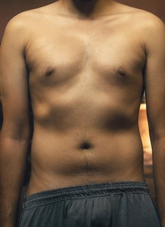 Sunny95 - Male adult performer in Kolkata Photo 5 of 6