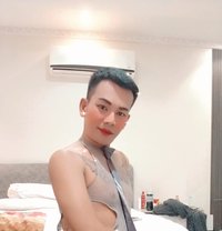 Sunnythai - Transsexual escort in Riyadh