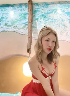 Sunshai - Transsexual escort in Phuket Photo 8 of 11