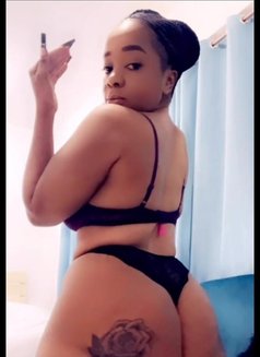 Sunshine babe - puta in Kuala Lumpur Photo 11 of 12