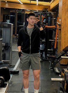 sunshine boy - Male escort in Singapore Photo 2 of 6