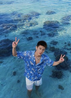 sunshine boy - Male escort in Singapore Photo 5 of 6