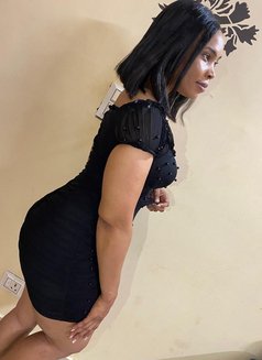 Sunshine - escort in Noida Photo 4 of 7
