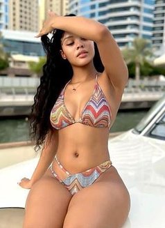 Sunshine - puta in Lomé Photo 1 of 1