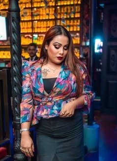 Courtesan WANSHIKA Pussy Girl BDSM - Dominadora transexual in Kolkata Photo 28 of 30