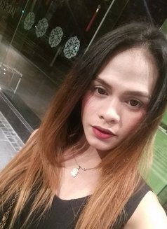 Deepthroat sexy hot young ladyboy - Transsexual escort in Makati City Photo 4 of 9