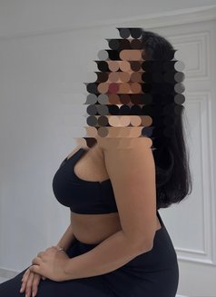 Super Hot Mallu Girl Book Me Now - puta in Kuwait Photo 2 of 2