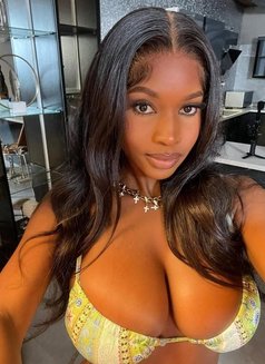 Super Sweet Tight Wet Pussy Chichi - puta in Mumbai Photo 4 of 7