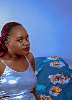 Super Sweet Tight Wet Pussy Rina - puta in Chennai Photo 9 of 9