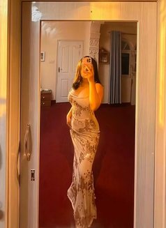 Supriya for hand cash service - escort in Kathmandu Photo 2 of 2