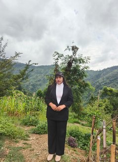 Supriya - puta in Bangalore Photo 1 of 1