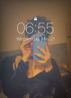 Supriya - escort in Chennai Photo 5 of 5