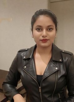 Supriya - escort in Mumbai Photo 3 of 4