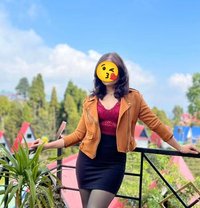One and only hand cash service available - puta in Kathmandu