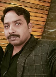 Suraj - Male escort in Lucknow Photo 1 of 1