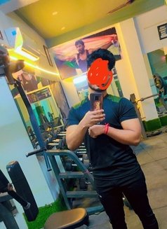 Suraj - Male escort in New Delhi Photo 7 of 10