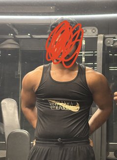 Suraj - Male escort in New Delhi Photo 8 of 10