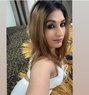 Komal Escorts service and call girls ser - puta in Surat Photo 1 of 3