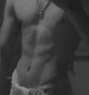 Surat - Intérprete masculino de adultos in Surat Photo 2 of 2