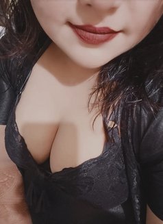 Surbhi Goyal ( Cam & Meeting) - puta in New Delhi Photo 2 of 4