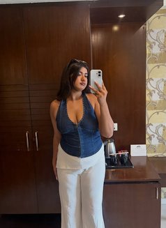 Surbhi Goyal - escort in Varanasi Photo 1 of 3