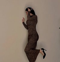 Surbhi ✔✔ Verified - puta in Dubai