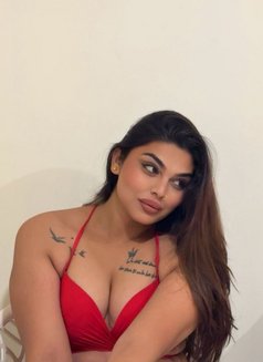 Surbhi - Acompañantes transexual in Chandigarh Photo 29 of 29
