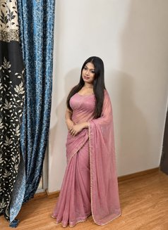 Surbhi - Transsexual escort in Noida Photo 2 of 4