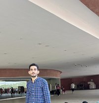 Suresh Bhunder - Agencia de acompañantes masculinas in Vadodara