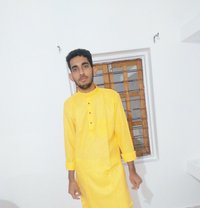 Suresh Bhunder - Agencia de acompañantes masculinas in Vadodara