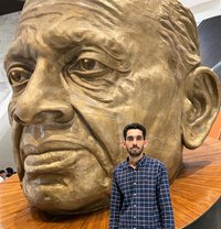 Suresh Bhunder - Acompañantes masculino in Vadodara