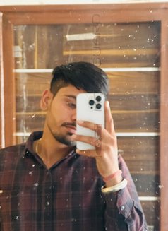 Suresh - Male escort in Jaipur Photo 2 of 3