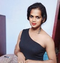Suruthi - Transsexual escort in Chennai