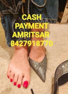 Surveen Amritsar❣️ Cash on Delivery❣️❣️ - puta in Amritsar Photo 1 of 3