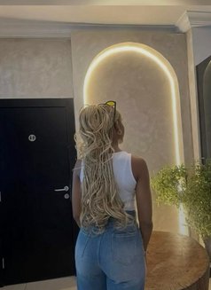 Susan - escort in Cotonou Photo 3 of 3