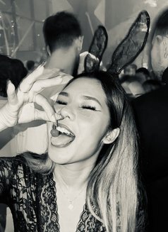 Susan - puta in Bangkok Photo 6 of 7