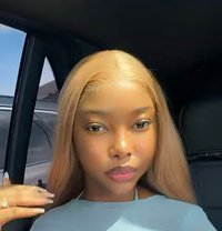 Susan - escort in Ajmān