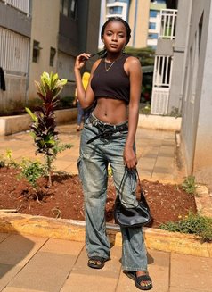 Susan - escort in Nairobi Photo 4 of 5