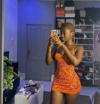 Susan - escort in Al Ain