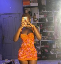 Susan - escort in Al Ain