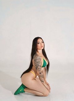 Susan - escort in Seoul Photo 6 of 9
