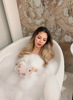 Susan sukhumvit area - escort in Bangkok Photo 10 of 10