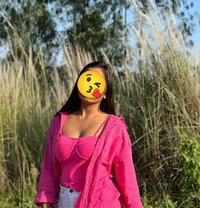 One and only hand cash service - escort in Kathmandu