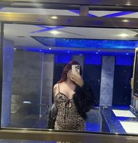 Sushila hand cash service - puta in Kathmandu