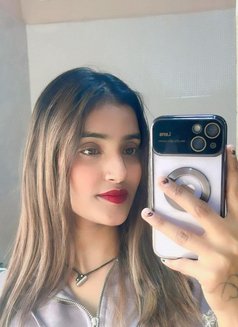 Sushma - escort in Pune Photo 7 of 11