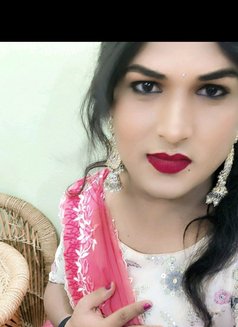 Sushma - Transsexual escort in Hyderabad Photo 1 of 1