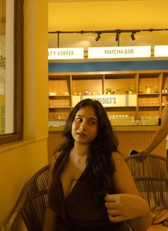 Sushmita - escort in Dehradun, Uttarakhand Photo 1 of 4