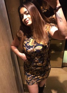 Sushmita From India - escort in Dubai Photo 1 of 10